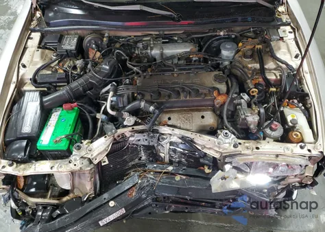 1995 Honda Accord Ex из США, поврежденный, VIN 1HGCD5666SA011397